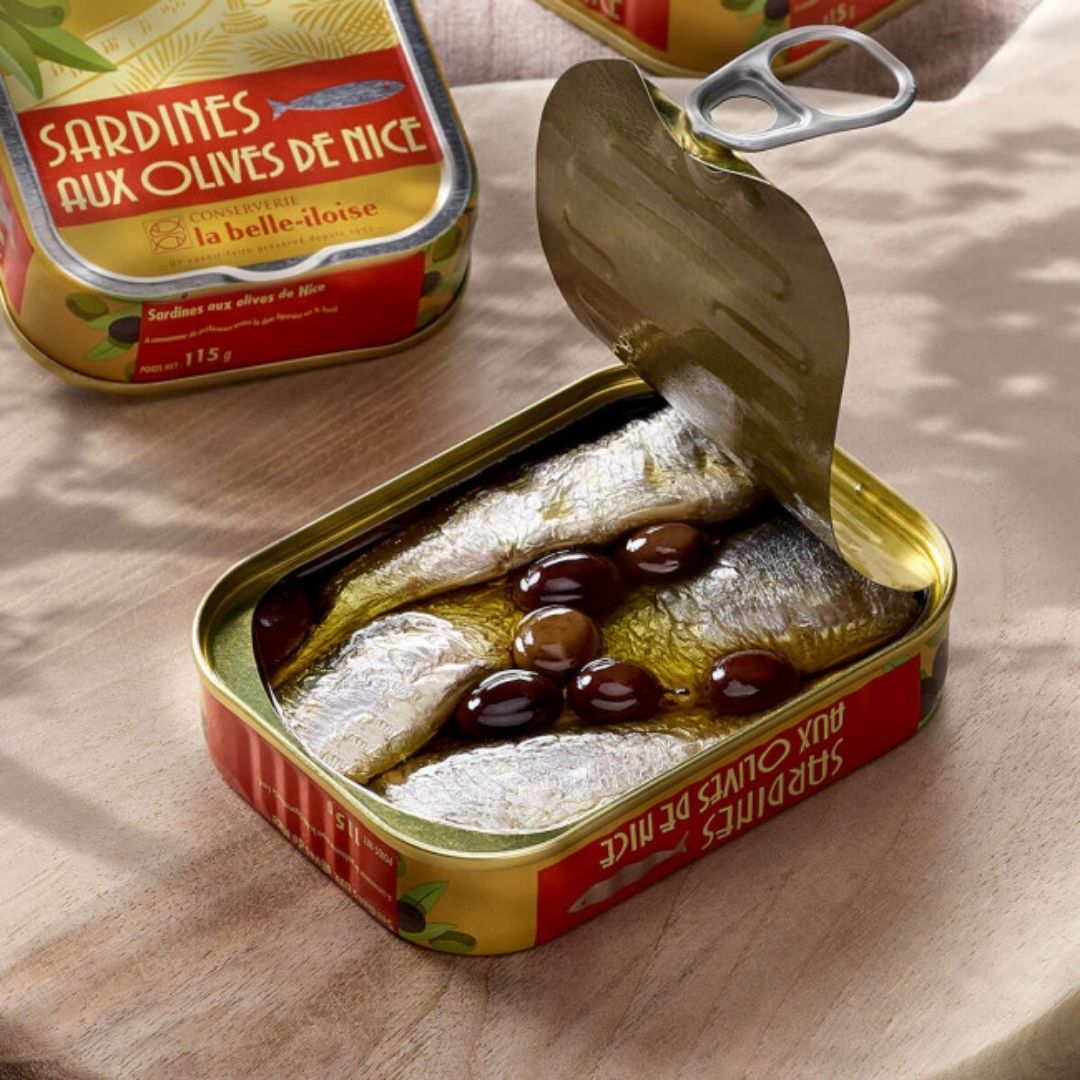Sardinen mit Nizza-Oliven