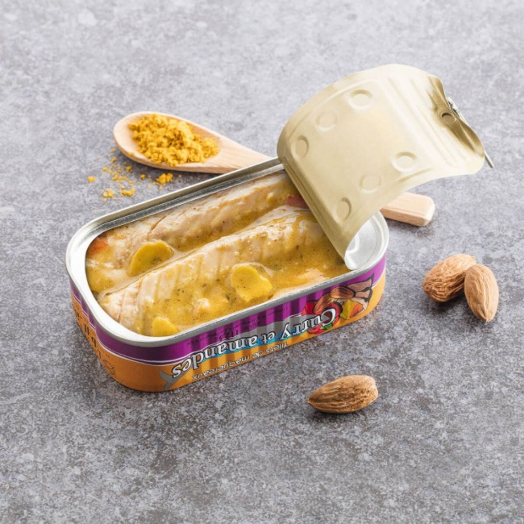 Makrelenfilet mit Curry & Mandeln