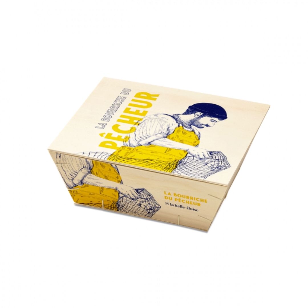Sardinen-Geschenkkorb im Holzkorb