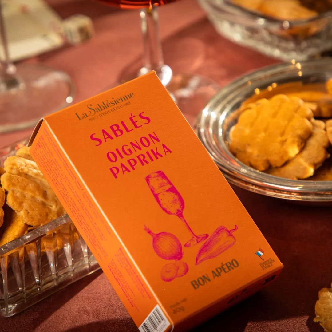 Salzige Sablés mit Zwiebel & Paprika